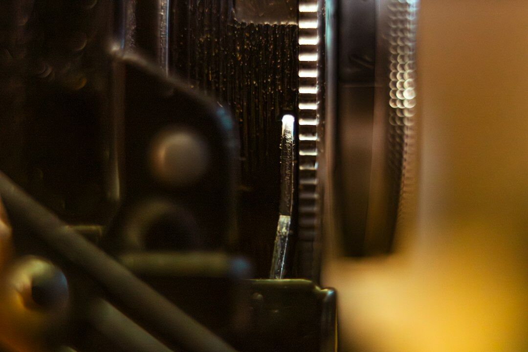 Nahaufnahme einer Filmklappe am Set